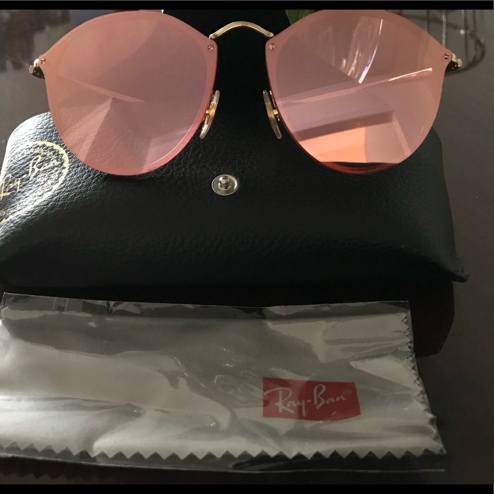 NWOT Rayban Sunglasses with Pink Lens